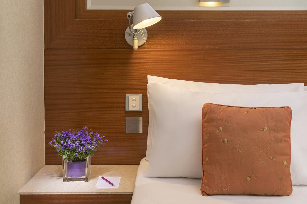 Silka West Kowloon Hotel Hong Kong Bagian luar foto
